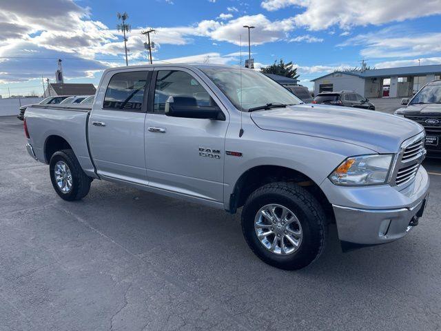 RAM 1500 SLT Crew Cab SWB 4WD 2015