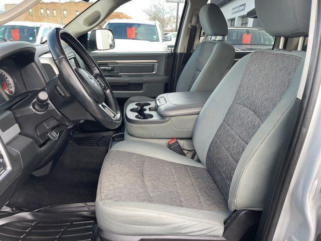 RAM 1500 SLT Crew Cab SWB 4WD 2015