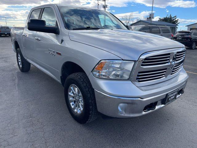 RAM 1500 SLT Crew Cab SWB 4WD 2015