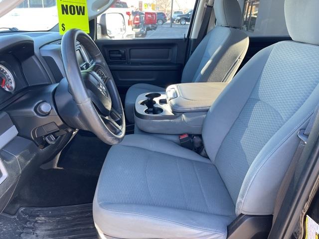 RAM 1500 Tradesman Crew Cab SWB 4WD 2018