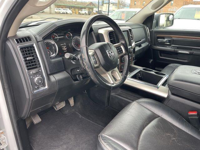 RAM 1500 Laramie Crew Cab SWB 4WD 2014