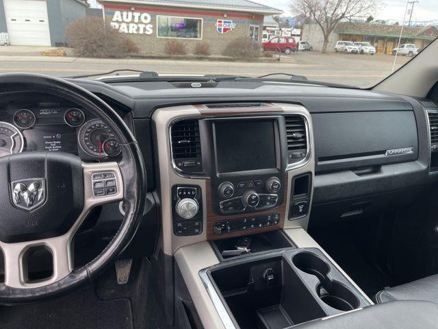 RAM 1500 Laramie Crew Cab SWB 4WD 2014