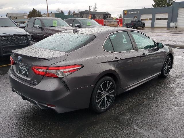 Toyota Camry Hybrid XLE 2019