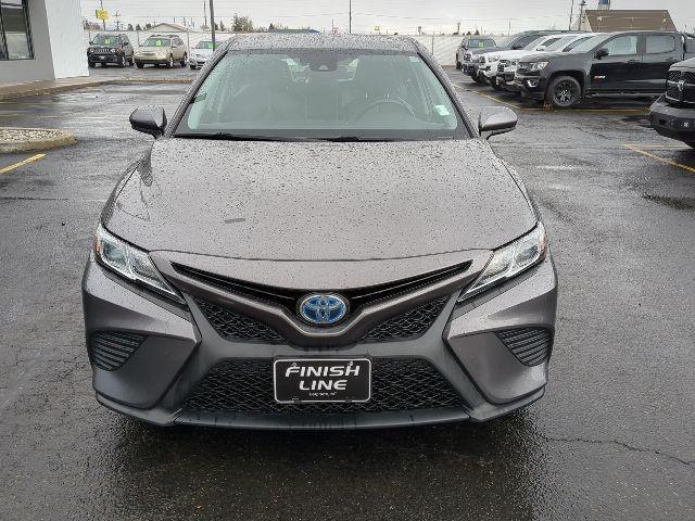 Toyota Camry Hybrid XLE 2019