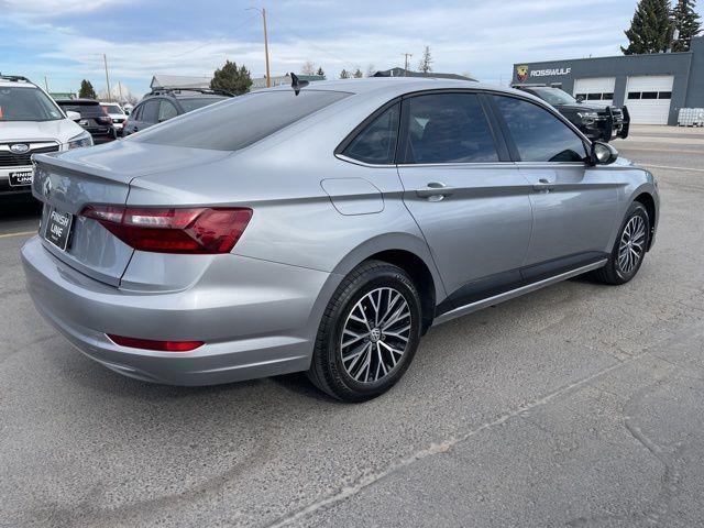 Volkswagen Jetta 1.4T SE 8A 2021