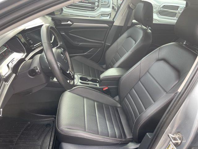 Volkswagen Jetta 1.4T SE 8A 2021