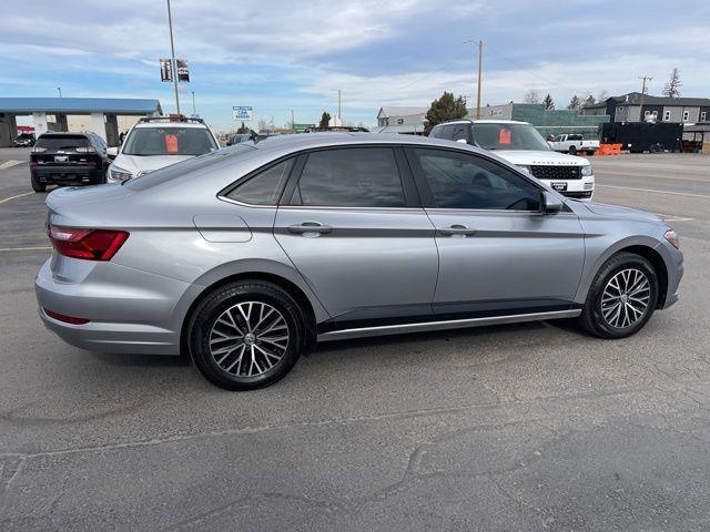 Volkswagen Jetta 1.4T SE 8A 2021