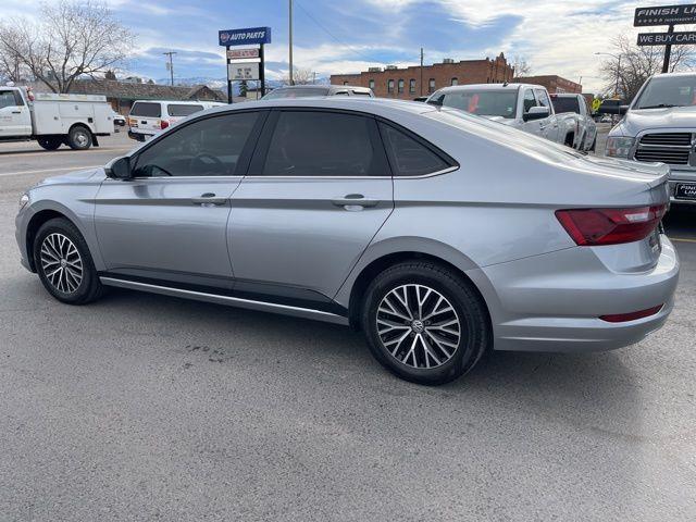 Volkswagen Jetta 1.4T SE 8A 2021