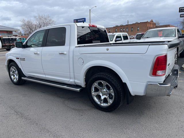 RAM 1500 Laramie Crew Cab SWB 4WD 2017