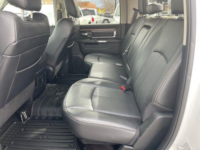 RAM 1500 Laramie Crew Cab SWB 4WD 2017