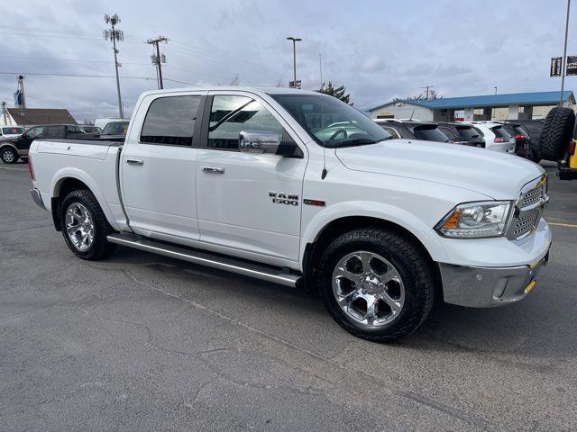 RAM 1500 Laramie Crew Cab SWB 4WD 2017