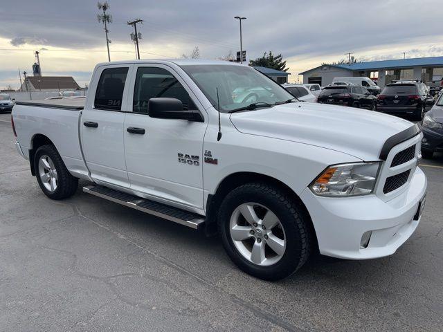 RAM 1500 Tradesman Quad Cab 4WD 2015