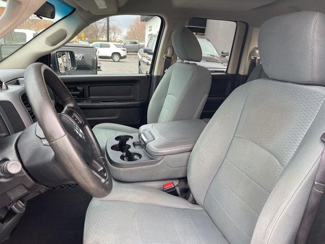 RAM 1500 Tradesman Quad Cab 4WD 2015