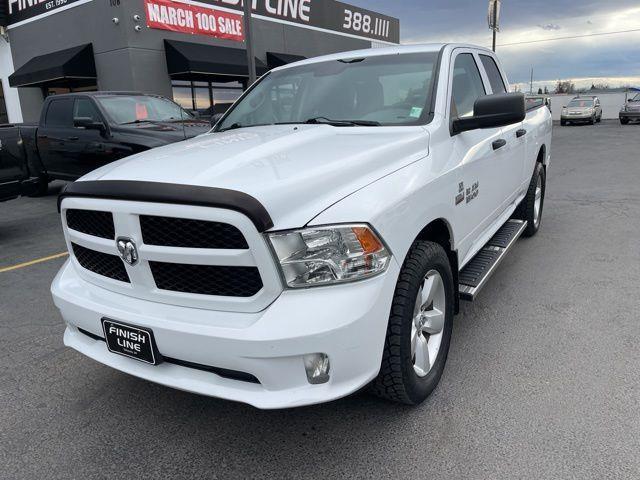RAM 1500 Tradesman Quad Cab 4WD 2015