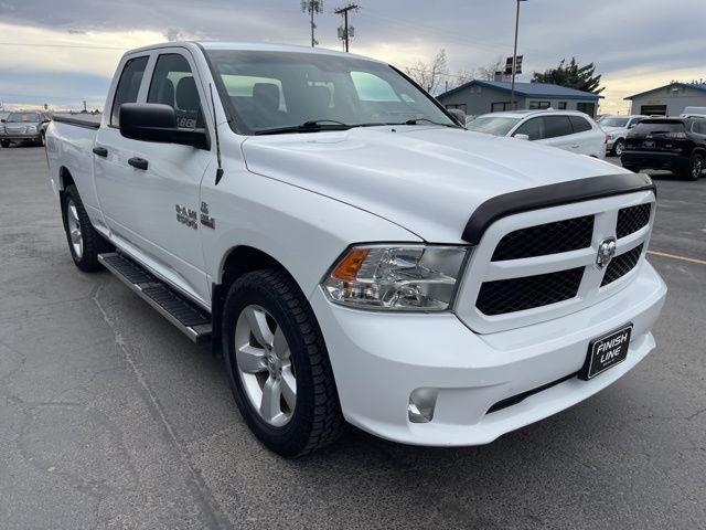 RAM 1500 Tradesman Quad Cab 4WD 2015