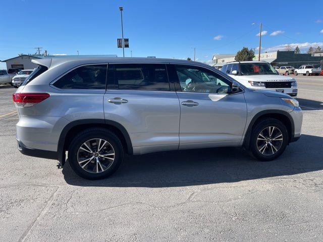 Toyota Highlander LE Plus AWD V6 2017