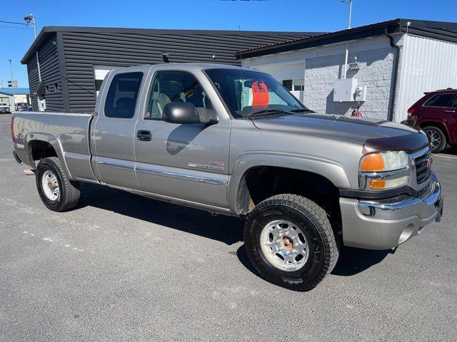 GMC Sierra 2500HD Ext. Cab Short Bed 4WD 2003