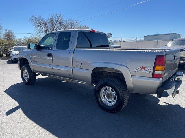 GMC Sierra 2500HD Ext. Cab Short Bed 4WD 2003