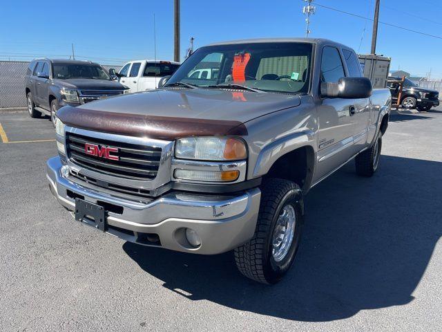 GMC Sierra 2500HD Ext. Cab Short Bed 4WD 2003