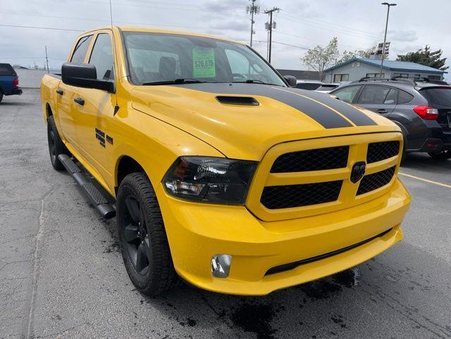 RAM 1500 Classic Express 4x4 Quad Cab 6'4" Box 2019