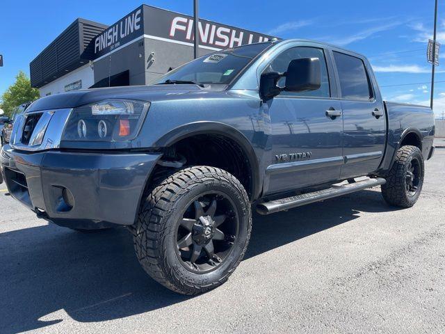Nissan Titan 4x4 Crew Cab PRO-4X 2014