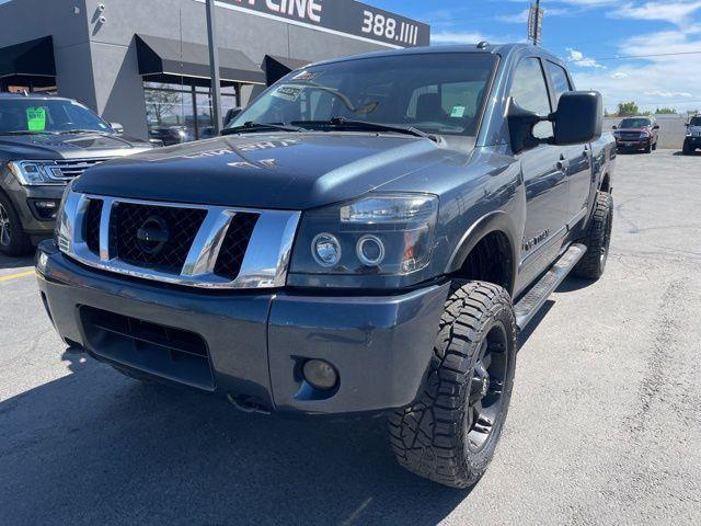 Nissan Titan 4x4 Crew Cab PRO-4X 2014