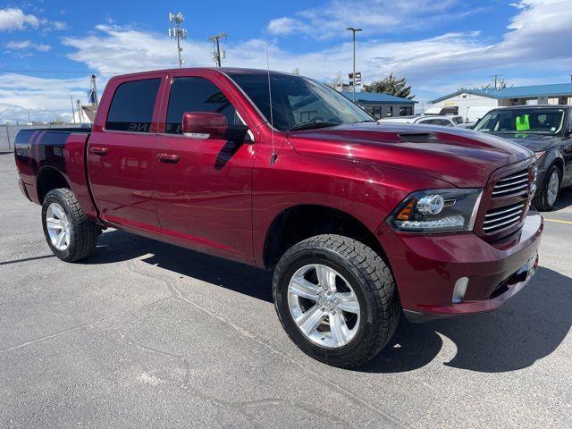 RAM 1500 Sport Crew Cab SWB 4WD 2017