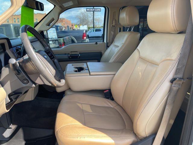 Ford F-350 SD Lariat Crew Cab 4WD 2012