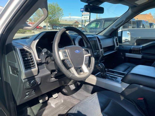 Ford F-150 4WD SuperCrew 145" Lariat 2019