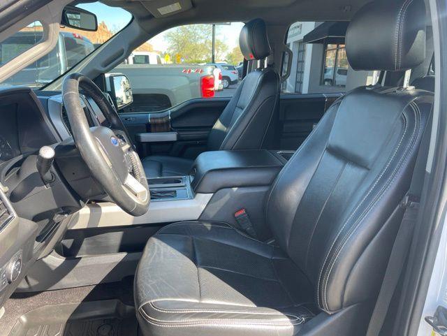 Ford F-150 4WD SuperCrew 145" Lariat 2019