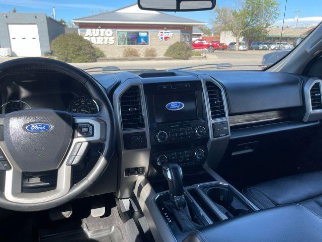 Ford F-150 4WD SuperCrew 145" Lariat 2019