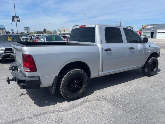 RAM 1500 Tradesman Crew Cab SWB 4WD 2017