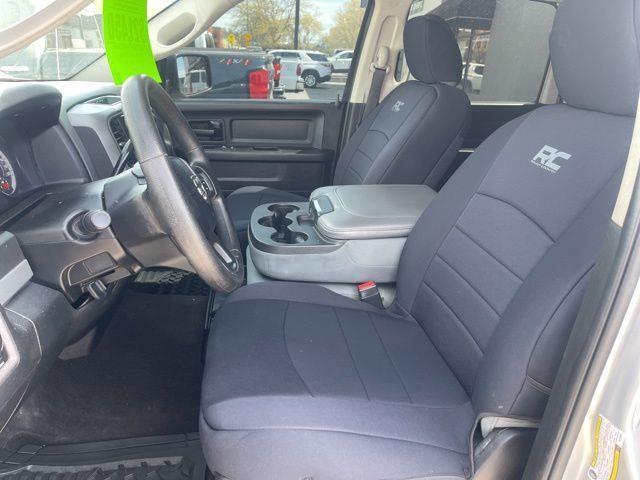 RAM 1500 Tradesman Crew Cab SWB 4WD 2017