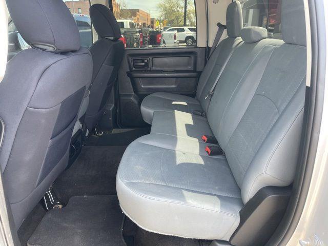 RAM 1500 Tradesman Crew Cab SWB 4WD 2017