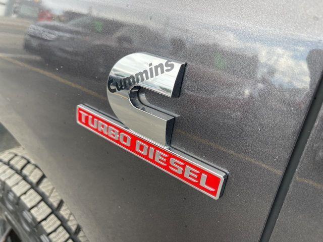 RAM 3500 Tradesman Crew Cab 4WD DRW 2021