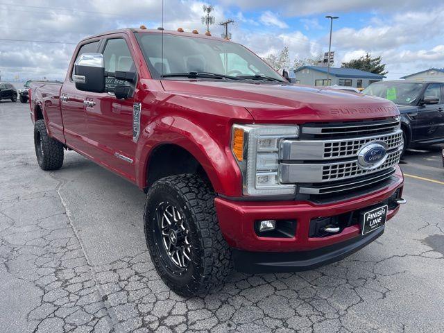 Ford F-350 SD Platinum Crew Cab Long Box 4WD 2017
