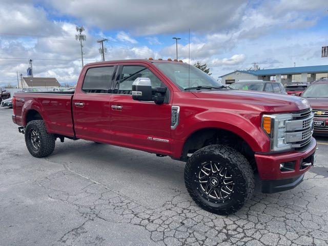 Ford F-350 SD Platinum Crew Cab Long Box 4WD 2017