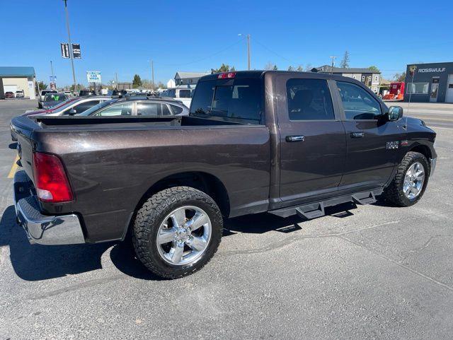 RAM 1500 SLT Crew Cab 4WD 2016