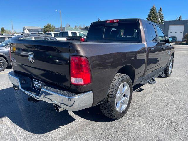 RAM 1500 SLT Crew Cab 4WD 2016