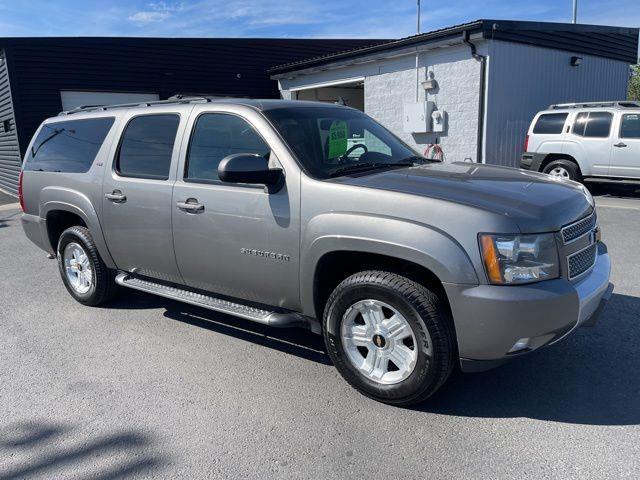 Chevrolet Suburban LT 1500 4WD 2012