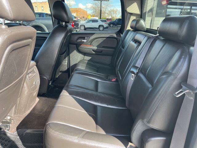 Chevrolet Silverado 1500 LTZ Crew Cab 4WD 2011