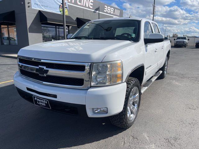 Chevrolet Silverado 1500 LTZ Crew Cab 4WD 2011