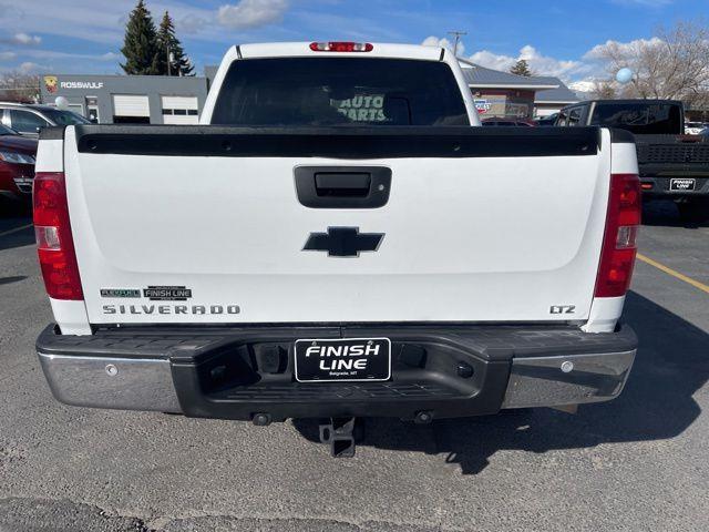 Chevrolet Silverado 1500 LTZ Crew Cab 4WD 2011