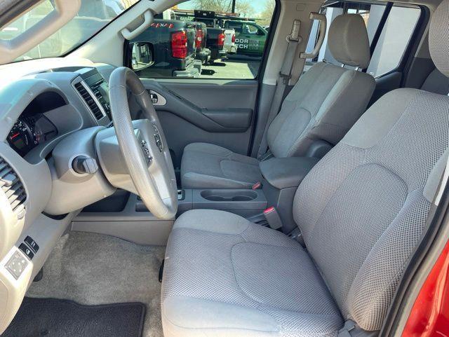 Nissan Frontier SV Crew Cab 4X4 V6 2014