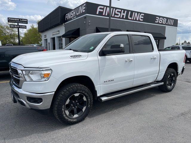 2019 RAM 1500 Big Horn/Lone Star 4x4 Crew Cab 5'7's photo