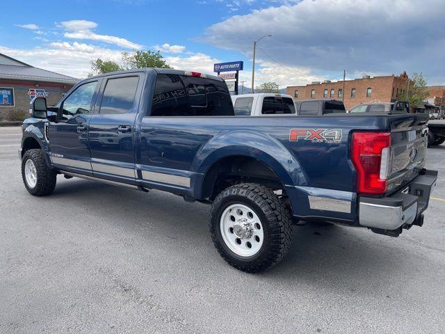 Ford F-350 SD Lariat Crew Cab 4WD 2018