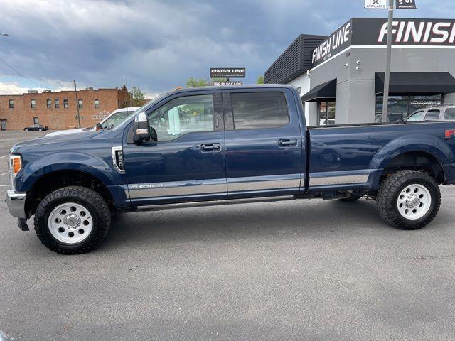 Ford F-350 SD Lariat Crew Cab 4WD 2018