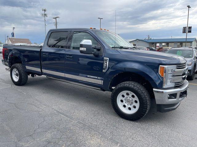 Ford F-350 SD Lariat Crew Cab 4WD 2018