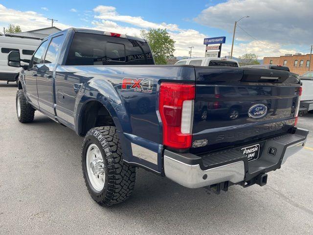 Ford F-350 SD Lariat Crew Cab 4WD 2018