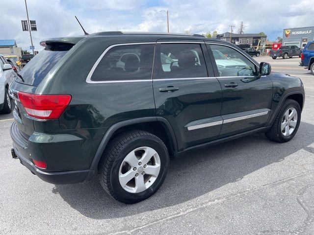 Jeep Grand Cherokee Laredo 4WD 2011